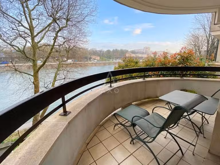 Apartment Neuilly-sur-Seine - 4 bedrooms