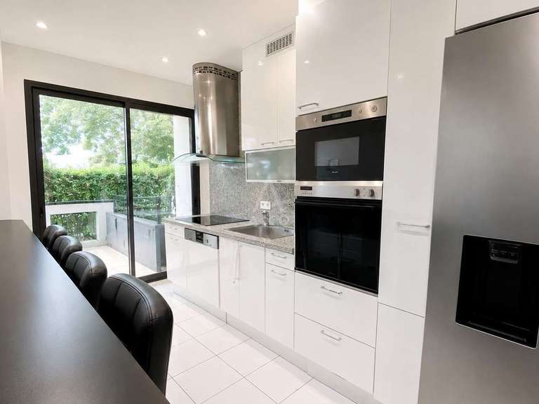 Apartment Neuilly-sur-Seine - 4 bedrooms