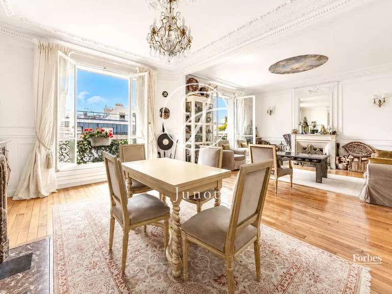 Appartement Neuilly-sur-Seine - 3 chambres - 124m²