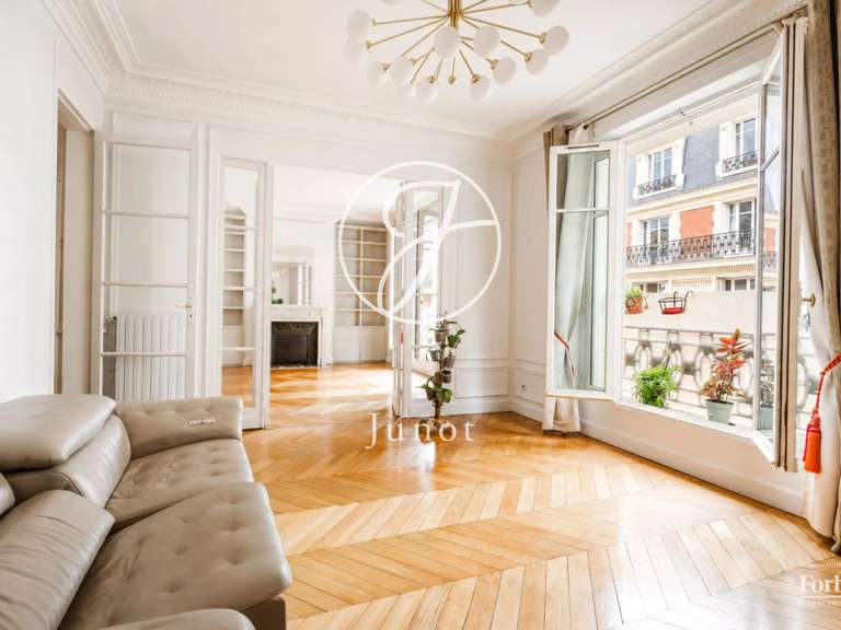 Appartement Neuilly-sur-Seine - 2 chambres - 125m²