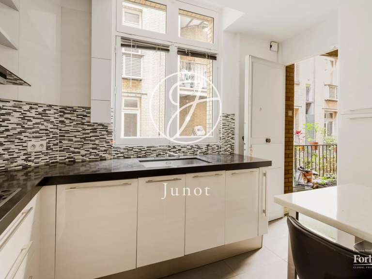 Appartement Neuilly-sur-Seine - 2 chambres - 125m²