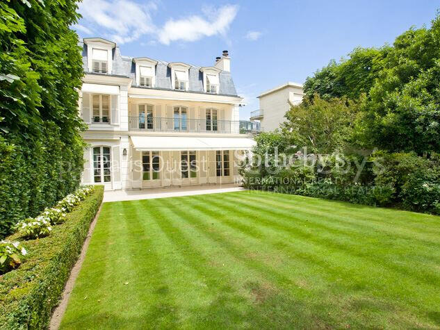 Mansion Neuilly-sur-Seine