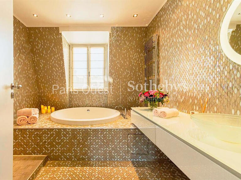 Hôtel particulier Neuilly-sur-Seine - 6 chambres - 811m²