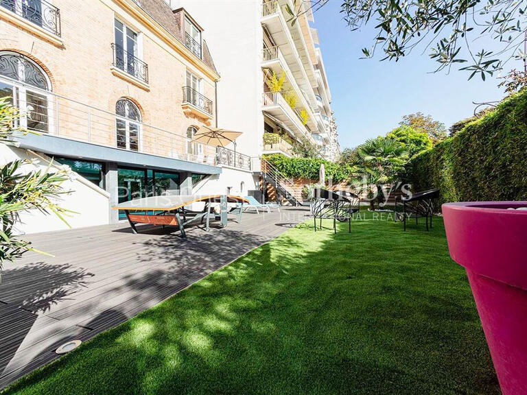Hôtel particulier Neuilly-sur-Seine - 6 chambres - 811m²
