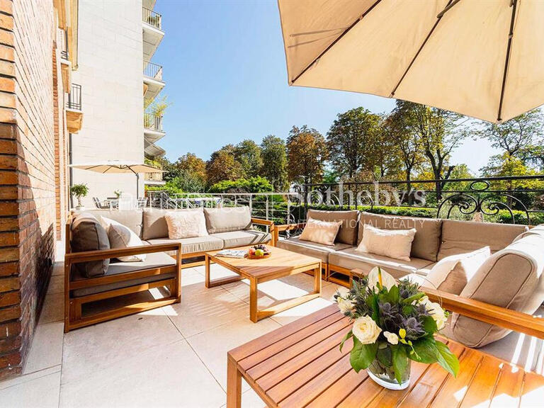 Hôtel particulier Neuilly-sur-Seine - 6 chambres - 811m²