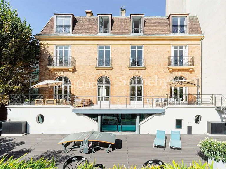 Hôtel particulier Neuilly-sur-Seine - 6 chambres - 811m²