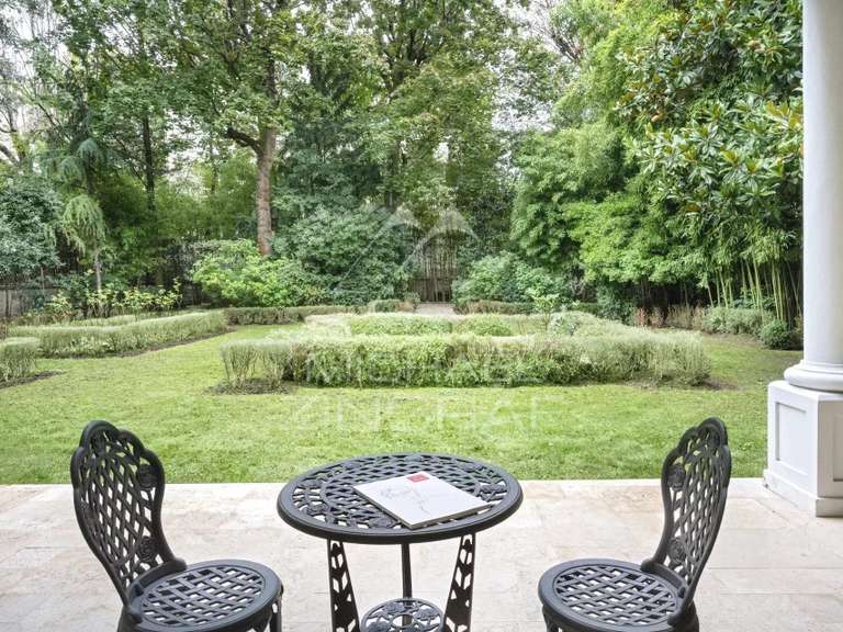 Hôtel particulier Neuilly-sur-Seine - 5 chambres - 740m²