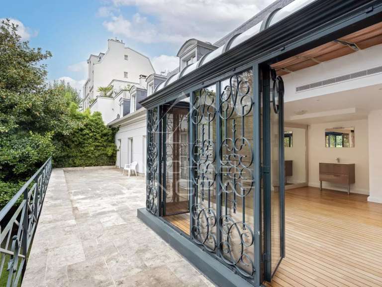 Hôtel particulier Neuilly-sur-Seine - 5 chambres - 740m²