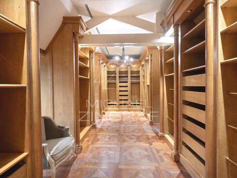 Hôtel particulier Neuilly-sur-Seine - 5 chambres - 740m²