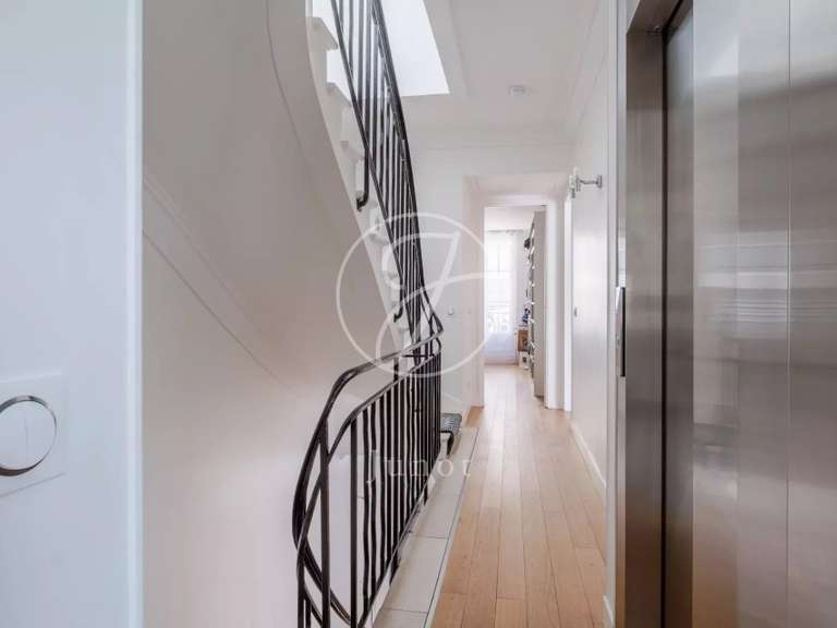 Hôtel particulier Neuilly-sur-Seine - 4 chambres - 285m²