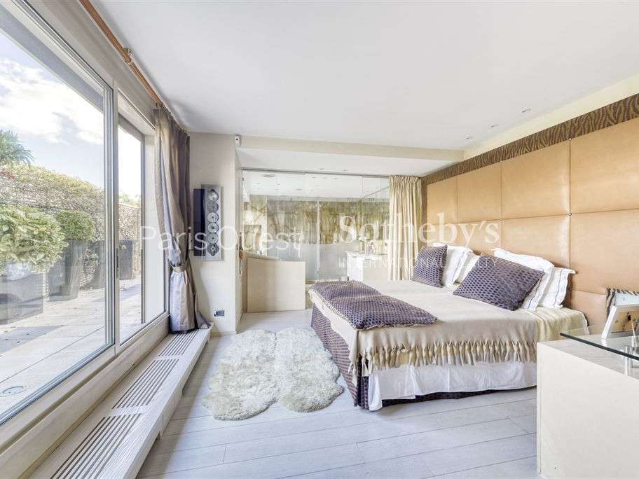 Mansion Neuilly-sur-Seine