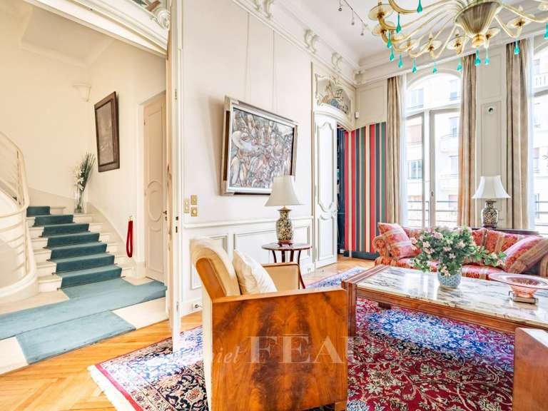 Hôtel particulier Neuilly-sur-Seine - 6 chambres - 435m²
