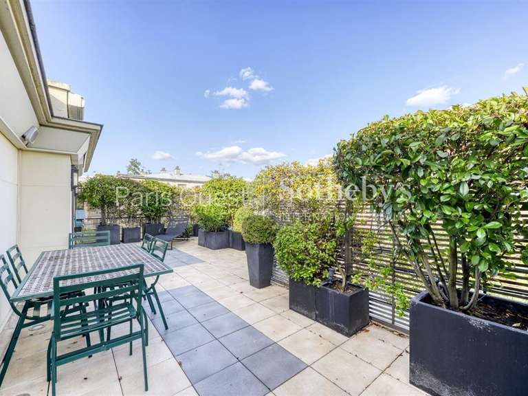Hôtel particulier Neuilly-sur-Seine - 6 chambres - 335m²