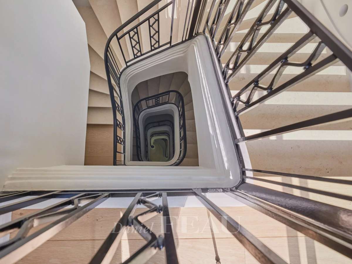 Mansion Neuilly-sur-Seine