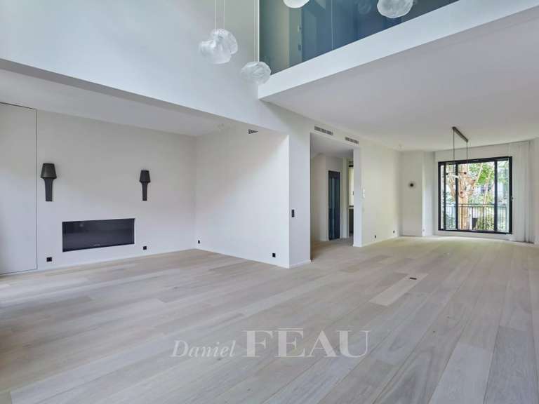 Mansion Neuilly-sur-Seine - 4 bedrooms - 345m²