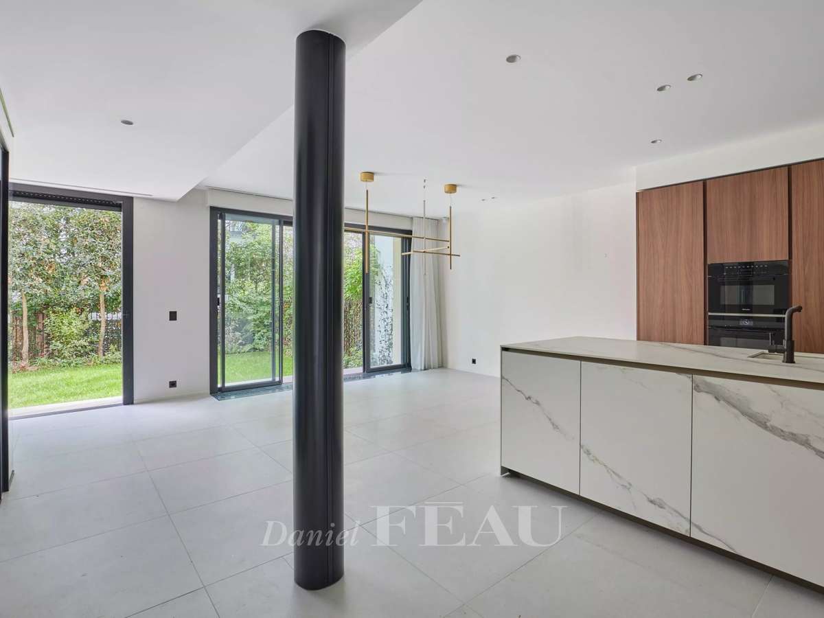 Mansion Neuilly-sur-Seine