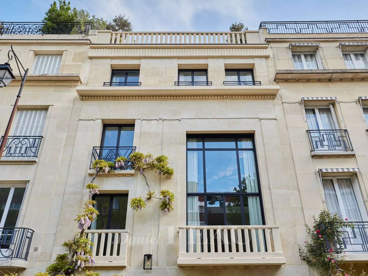 Mansion Neuilly-sur-Seine