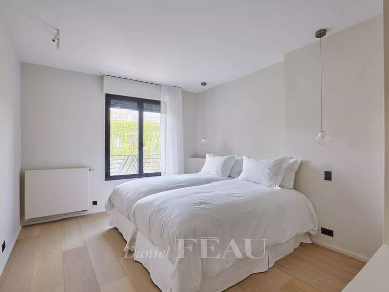Mansion Neuilly-sur-Seine - 4 bedrooms - 345m²