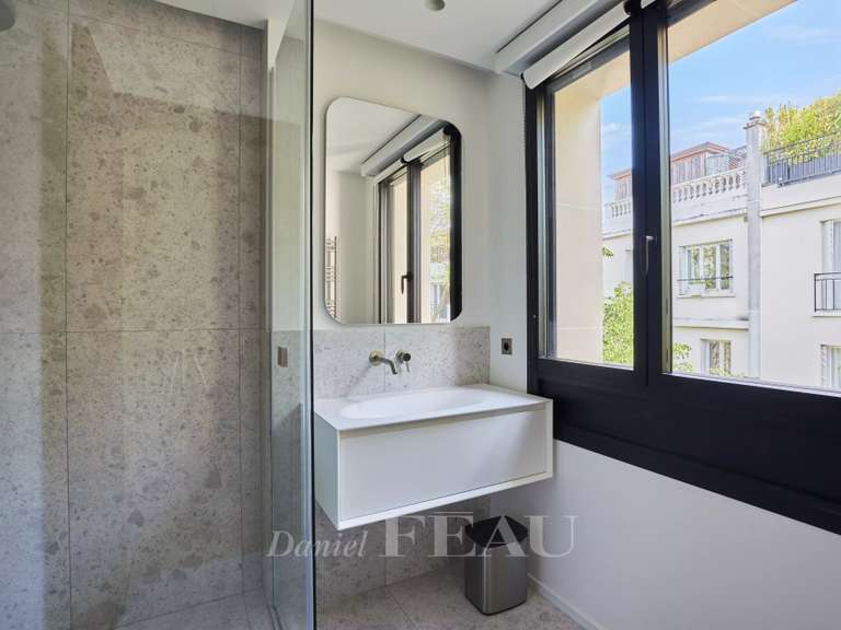 Mansion Neuilly-sur-Seine - 4 bedrooms - 345m²