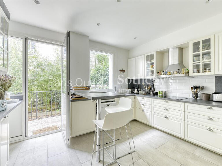 House Neuilly-sur-Seine - 4 bedrooms - 392m²
