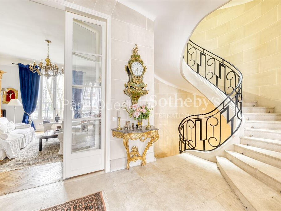 House Neuilly-sur-Seine
