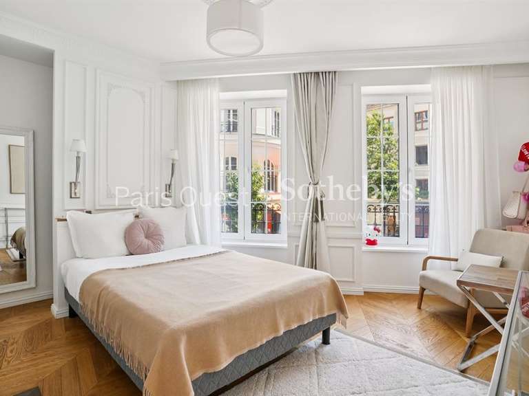 Maison Neuilly-sur-Seine - 10 chambres - 400m²