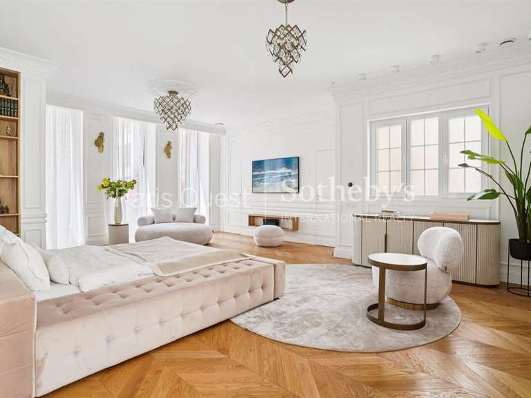 Maison Neuilly-sur-Seine - 10 chambres - 400m²