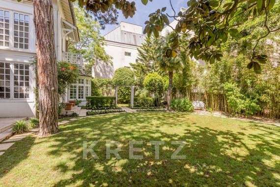 Maison Neuilly-sur-Seine - 7 chambres - 500m²