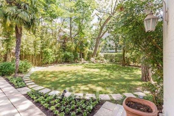 Maison Neuilly-sur-Seine - 7 chambres - 500m²