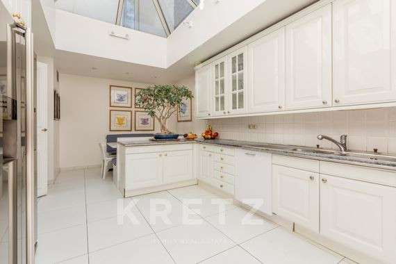 Maison Neuilly-sur-Seine - 7 chambres - 500m²