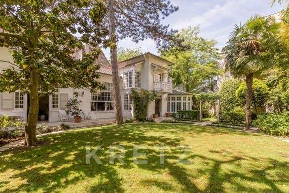 Maison Neuilly-sur-Seine - 7 chambres - 500m²