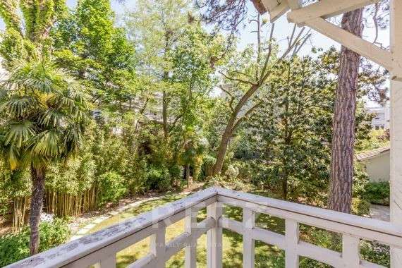Maison Neuilly-sur-Seine - 7 chambres - 500m²
