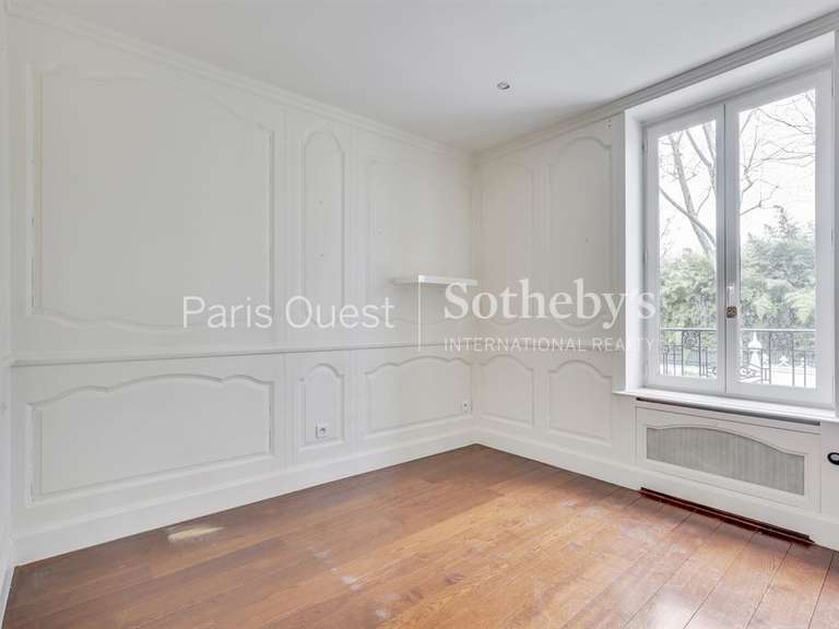 Maison Neuilly-sur-Seine - 5 chambres - 392m²