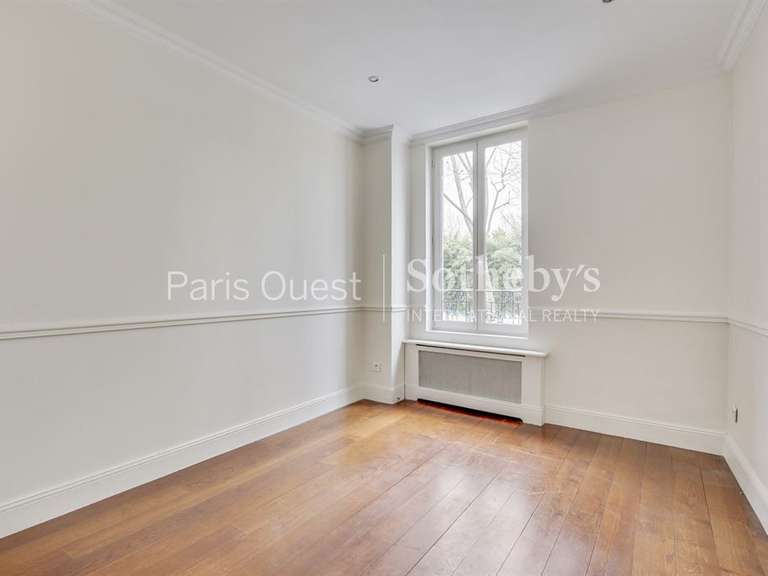 Maison Neuilly-sur-Seine - 5 chambres - 392m²