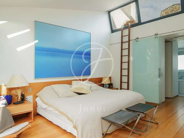 House Neuilly-sur-Seine - 3 bedrooms - 288m²