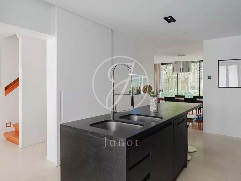 House Neuilly-sur-Seine - 3 bedrooms - 288m²