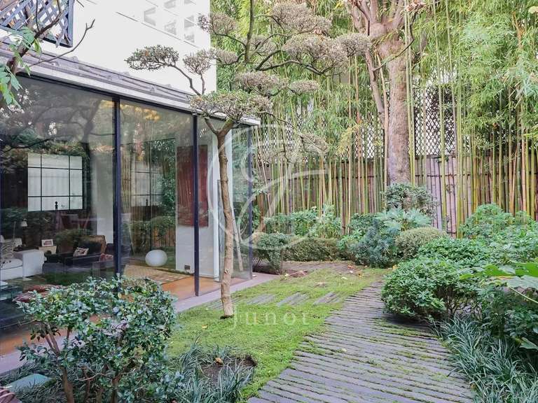 House Neuilly-sur-Seine - 3 bedrooms - 288m²