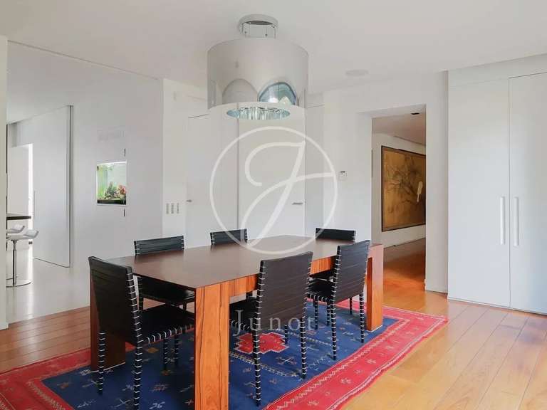 House Neuilly-sur-Seine - 3 bedrooms - 288m²