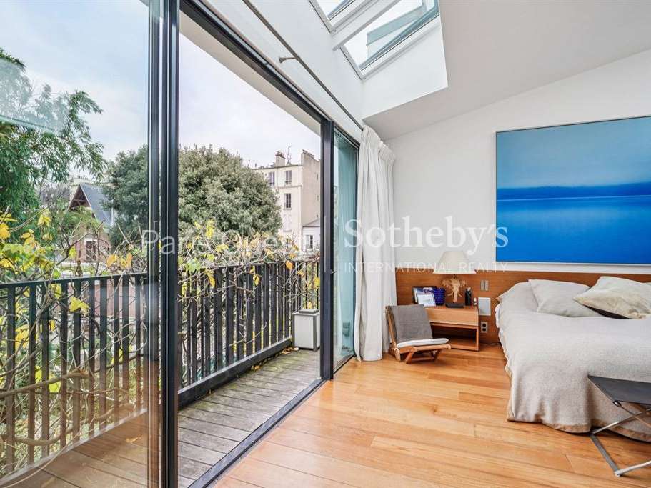 House Neuilly-sur-Seine