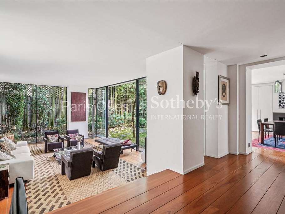 House Neuilly-sur-Seine