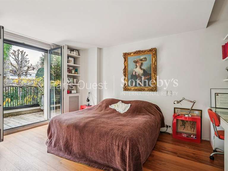 Maison Neuilly-sur-Seine - 4 chambres - 290m²