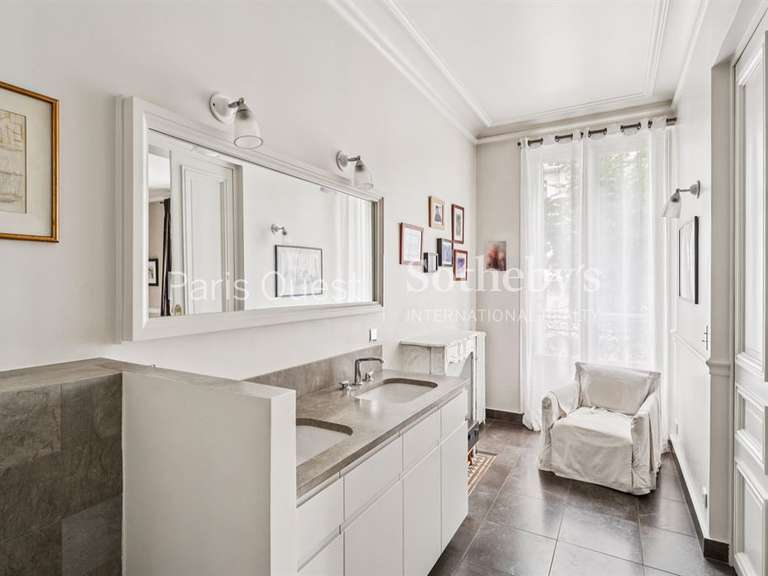 Maison Neuilly-sur-Seine - 5 chambres - 290m²