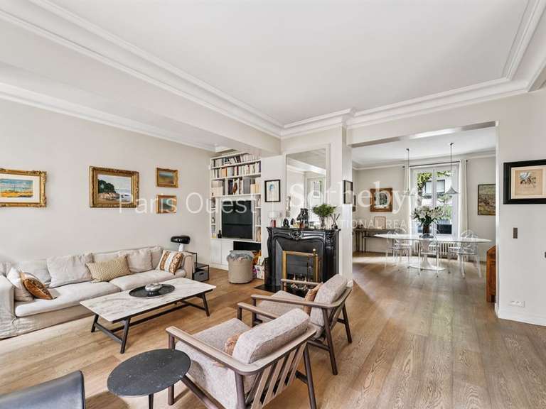Maison Neuilly-sur-Seine - 5 chambres - 290m²