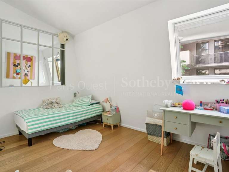 Maison Neuilly-sur-Seine - 5 chambres - 200m²