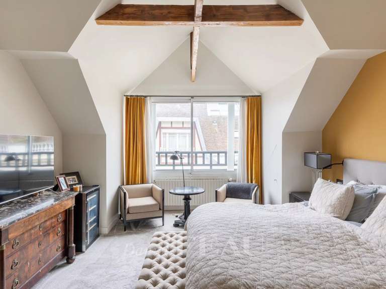 Maison Neuilly-sur-Seine - 4 chambres - 350m²