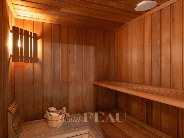 Maison Neuilly-sur-Seine - 4 chambres - 288m²