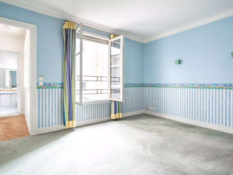 House Neuilly-sur-Seine - 5 bedrooms - 280m²