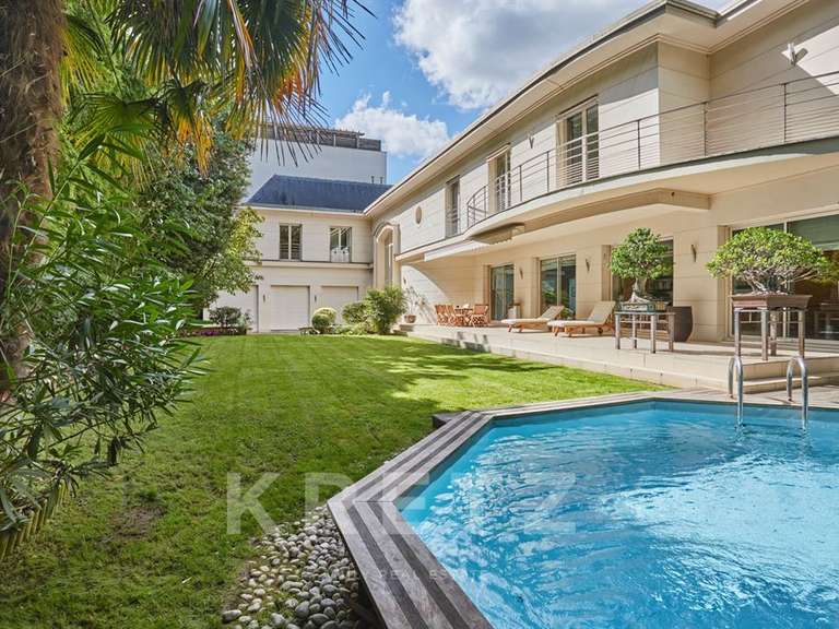 Maison Neuilly-sur-Seine - 5 chambres - 520m²