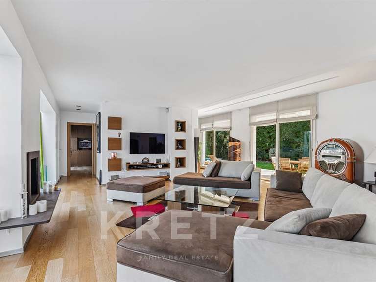 House Neuilly-sur-Seine - 5 bedrooms - 520m²