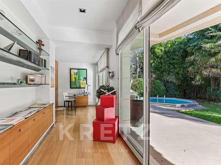 House Neuilly-sur-Seine - 5 bedrooms - 520m²